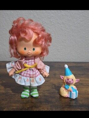 Rare 1979 Kenner/American Greetings Strawberry Shortcake Peach Blush Doll & Pet